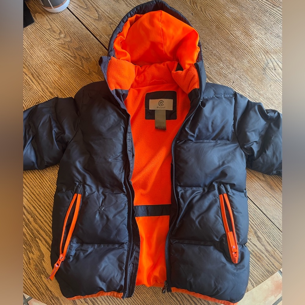 Champion puffer jacket for kids size 6-7  small